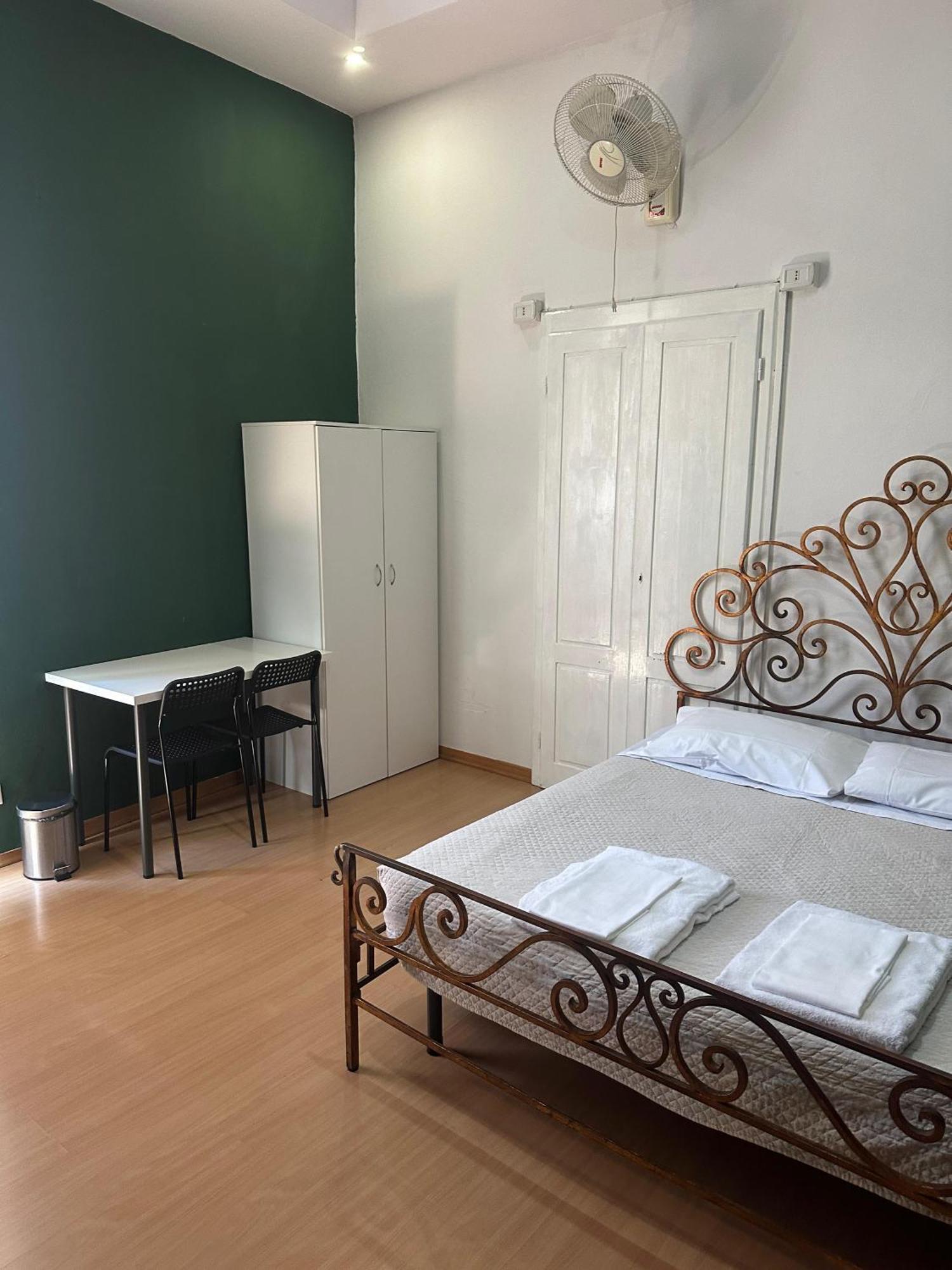รูม 77 ฟลอเรนซ์ Hotel ภายนอก รูปภาพ